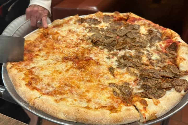 'Outrageously Delicious': This Pizzeria Slings Best Pies In Suffolk County, Foodies Say