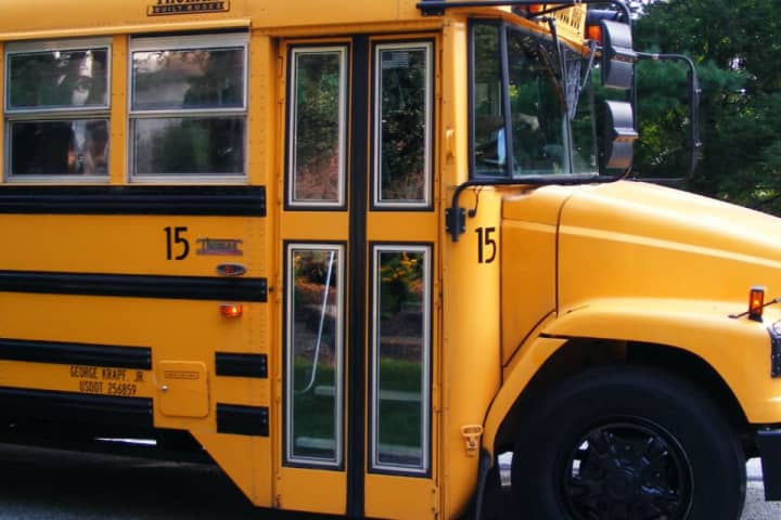 Driver Runs Stop Sign, Collides With School Bus In Lakewood: Police