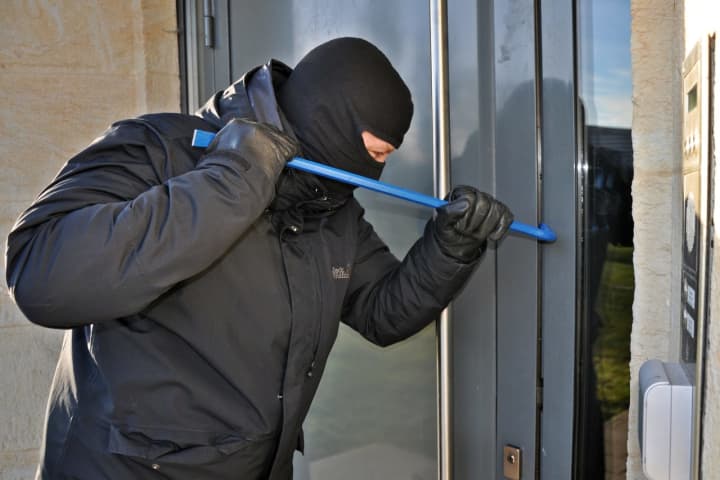 Rash Of Residential Burglaries Reported In Trumbull