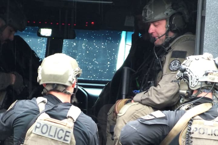 SWAT STANDOFF: Troubled Bergen County Man Surrenders