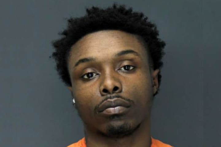 Lyndhurst PD: Officer Finds Newark Man With Loaded Gun, Heroin, Coke In Back Seat Of Parked Car