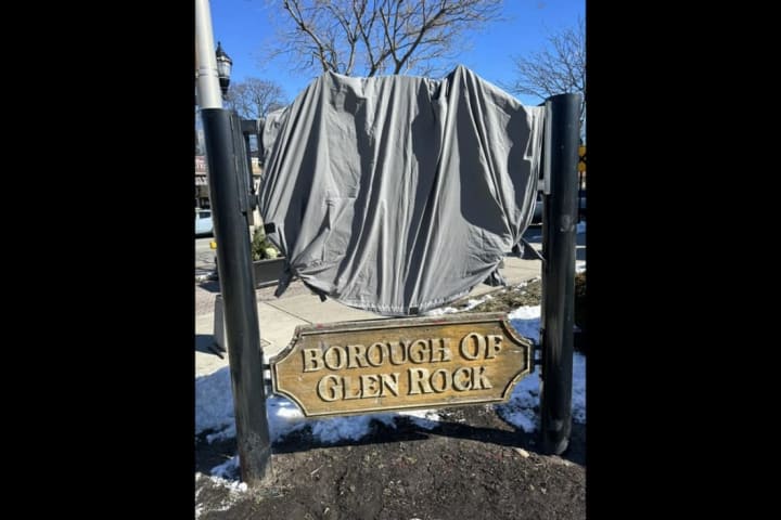 UPDATE: Red Paint, Anti-Semitic Messages Deface Sign At Glen Rock Starbucks