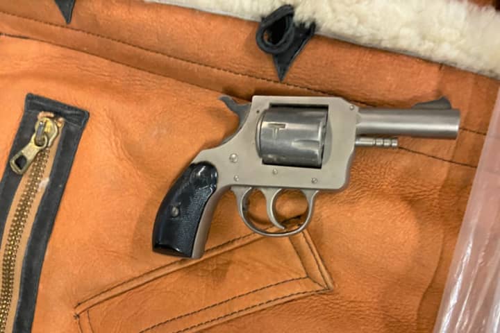 Woman Totes Handgun In Coat Pocket At Philadelphia Airport: TSA