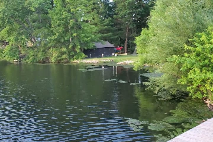 Bloomfield Teen, 19,  Drowns At Farmington Lake, Police Say
