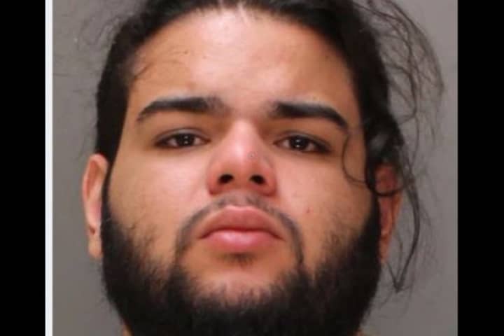 Philly Man Wanted On Warrant Nabbed After Busted Using Fake $100 Bill At Wawa