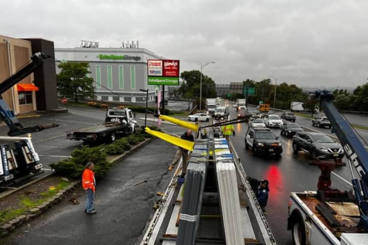 Tractor-Trailer Marble Load Shifts, Thickens Traffic On GWB Approach