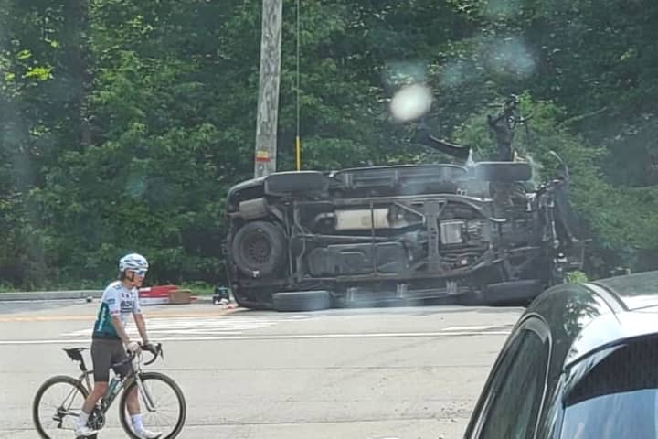 HERO: PIP Officer Saves Suspects From Burning SUV After Pursuit Ends In Crash Near NJ-NY Border