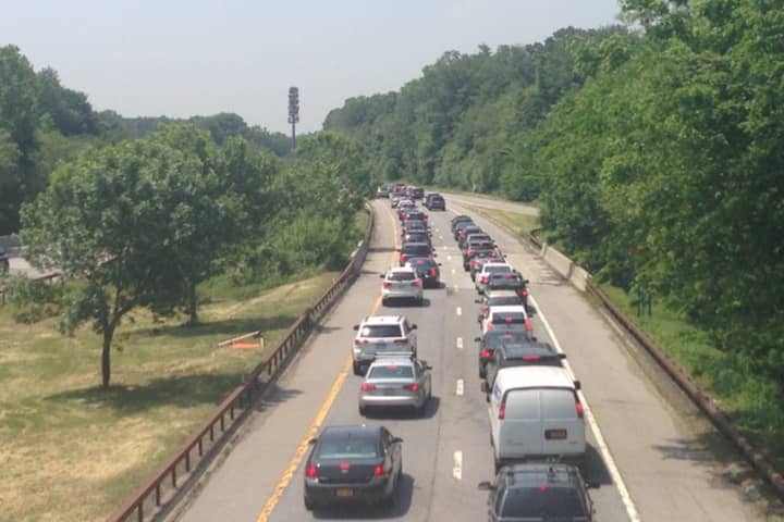 Separate Hutchinson River Parkway Daytime Single-Lane Closures Scheduled