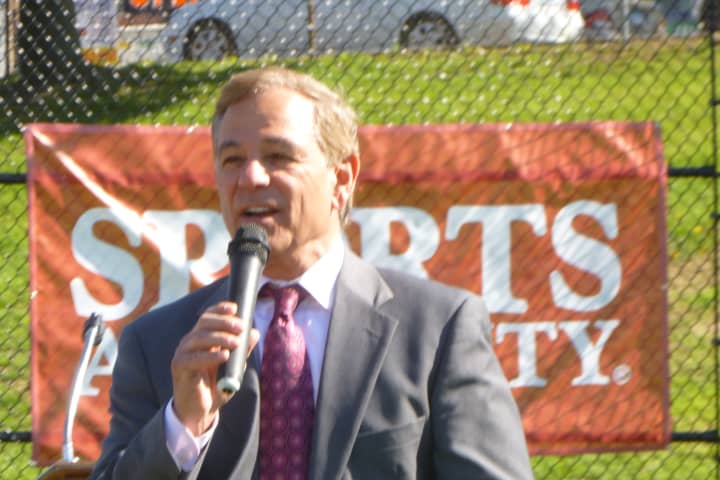 Bobby Valentine Reeling In Some Big-Name Donors In Race For Stamford Mayor