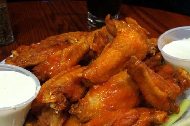 Stop & Shop Rolling Out Chicken Wing Bars To Nearly 200 Stores