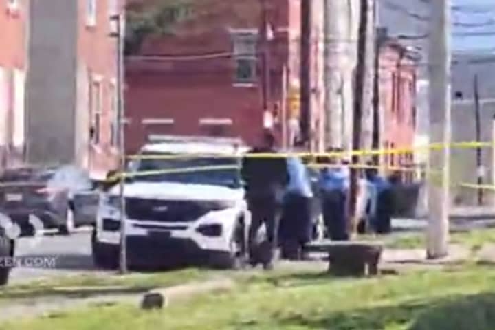 Philadelphia Police Shoot At Suspect In Stolen Car, Authorities Say