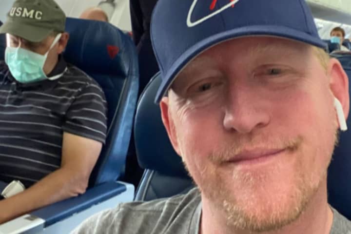 Maskless Tweet Aboard Flight Gets Ex-Navy SEAL Who Claims He Killed Bin Laden Banned By Delta