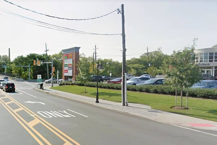 In Broad Daylight: Semi-Naked Pedestrian Appeared Drugged, Garfield Police Say