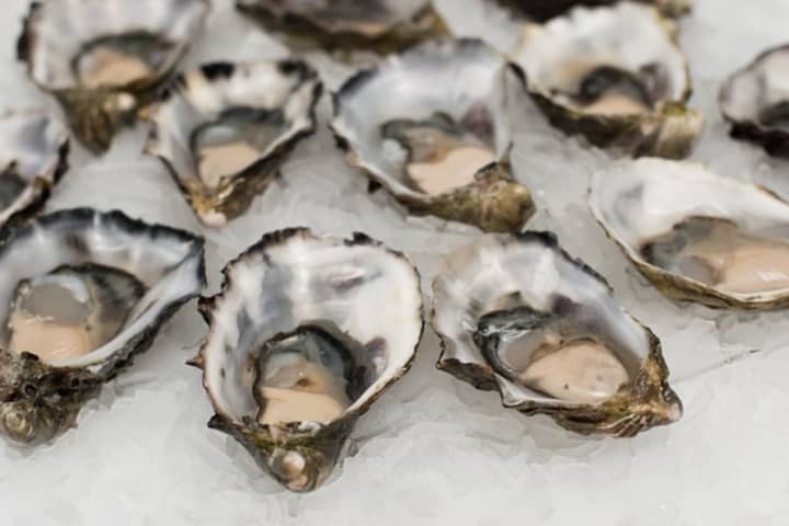 Contaminated Oysters: Restaurants, Stores Warned To Not Sell Groton-Harvested Shellfish By FDA