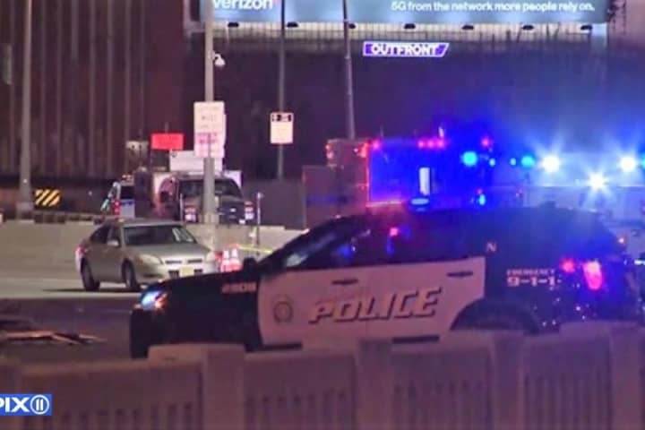 Port Authority Police Officer Critical After Being Struck Near Holland Tunnel