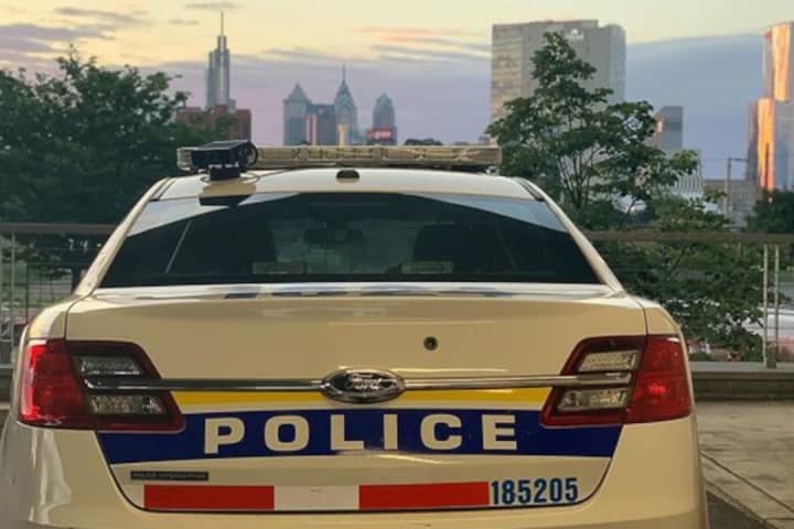 Woman Kills Man Who Stabbed Her In Philadelphia: Police