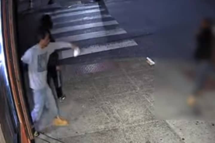 Suspect Points Out Victim To Gunman In Philly Police Video