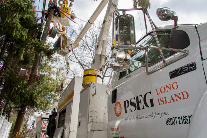 Here's How Many Long Islanders Are Still Without Power