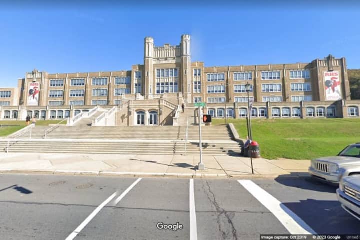 Reading High Schooler Knocked Out, Robbed: Report