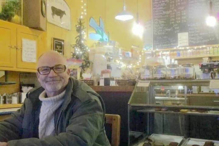 Kevin G. Roberts, 73, Painter, Author, Beloved 'Poppy' In Pleasantville