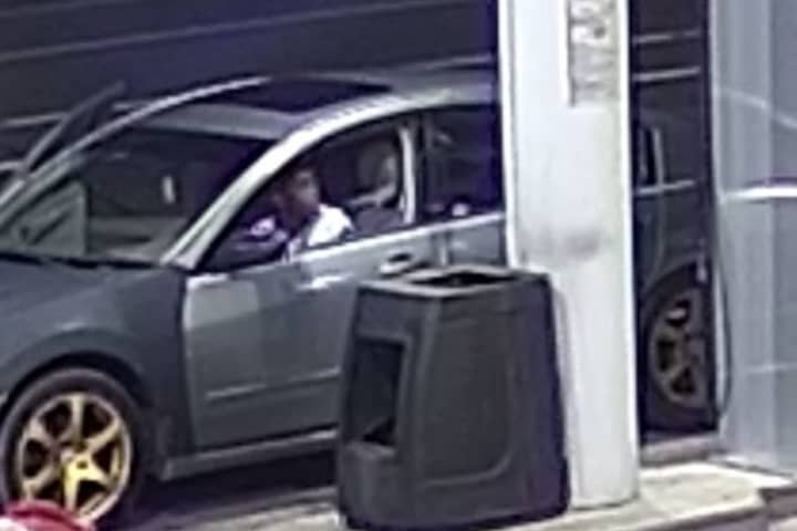 Man Used Stolen Credit Card At Long Island Gas Station, Police Say