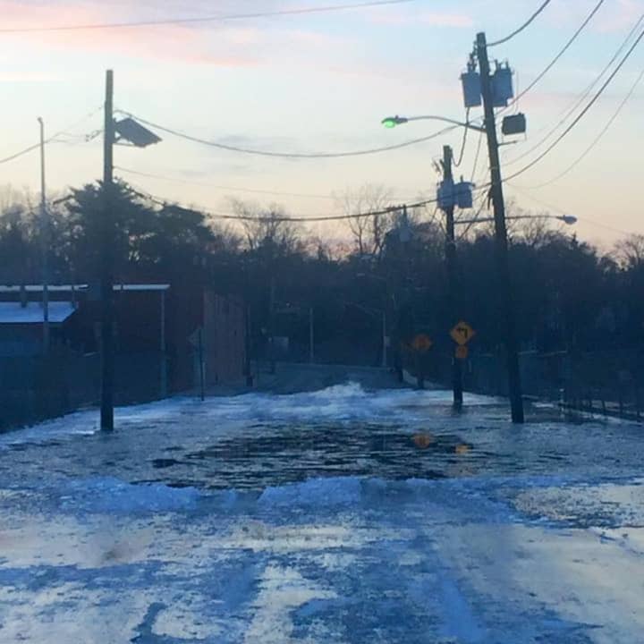 Bogota Police cautioned drivers to avoid West Fort Lee Road.