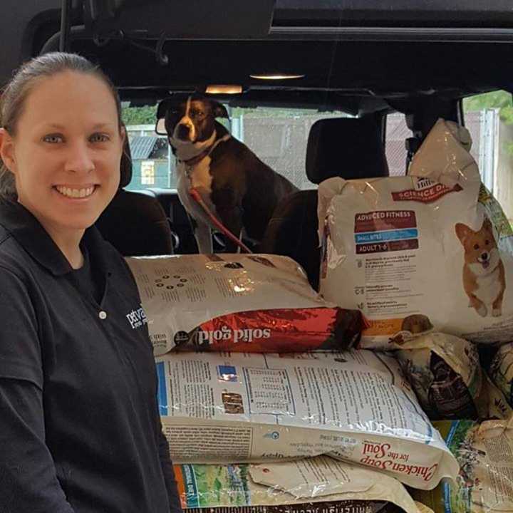 <p>4 Paws Pet Pantry delivers food to rescue groups once a month.</p>