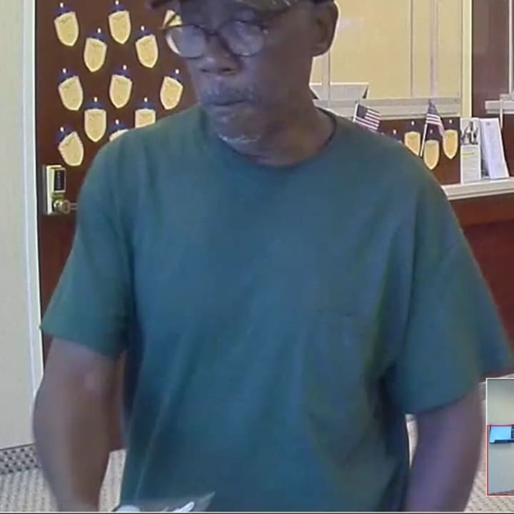He gave the teller at the Clifton Commons Boiling Springs branch a demand note and fled an undisclosed amount of cash.