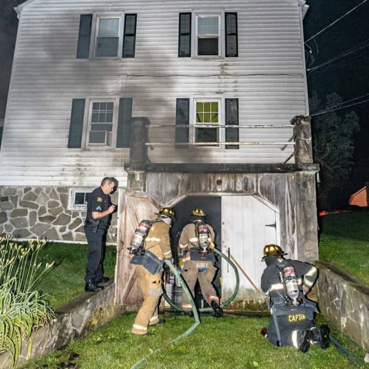New Hackensack firefighters responded to a fire on Kent Road that displaced six families.
