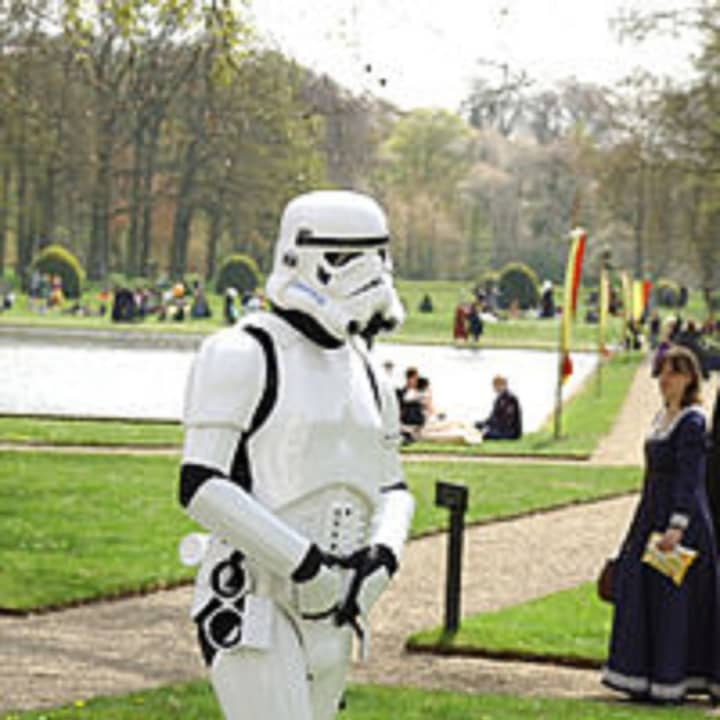 A &#x27;Star Wars&#x27; Stormtrooper will visit the Kent Library.