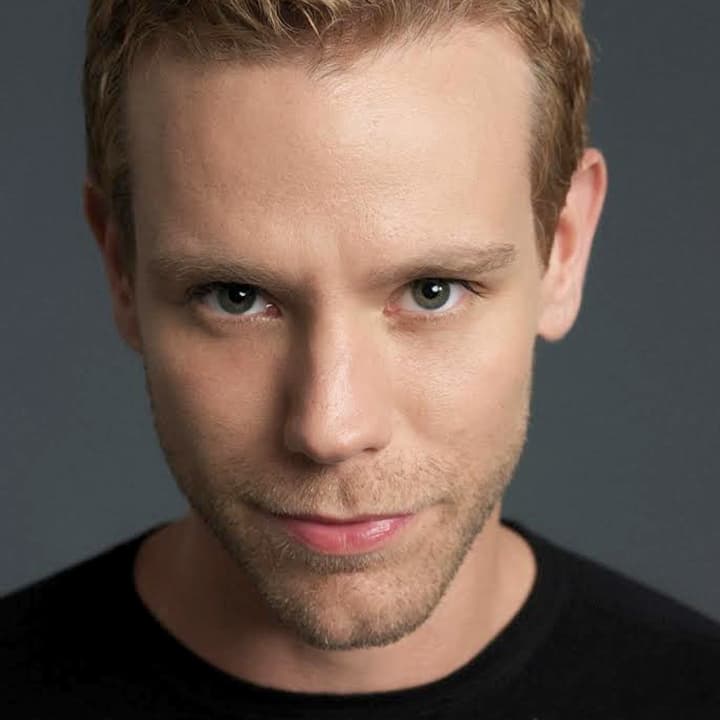 Adam Pascal will perform Sept. 26 at The Melissa &amp; Doug Theatre in Norwalk.