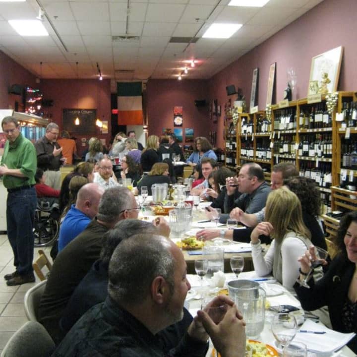 Amazing Grapes is a hybrid of a liquor store and wine and beer bar in Pompton Lakes.