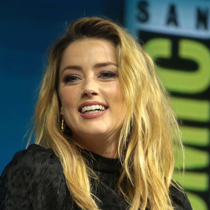 Actress Amber Heard has been spotted hanging out in the Hamptons.