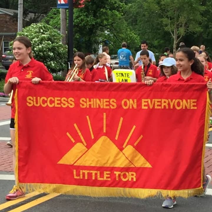Students from Little Tor Elementary School took part in the annual New City Memorial Day parade.