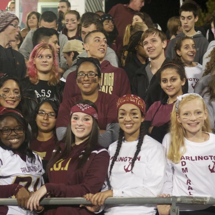 Arlington fans had plenty to cheer about Friday night, as the Admirals had a good game vs. White Plains. 