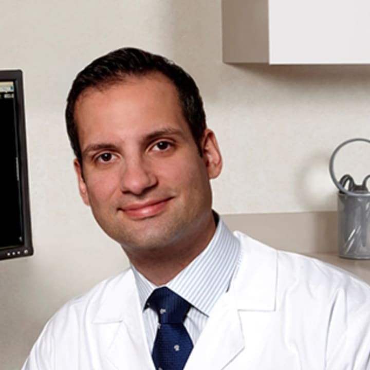 <p>Demetris Delos, MD, is an orthopaedic knee surgeon at ONS.</p>