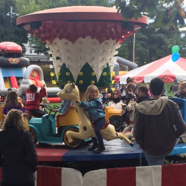 The 2015 Mount Pleasant Fall Foliage Festival took place Oct. 17.