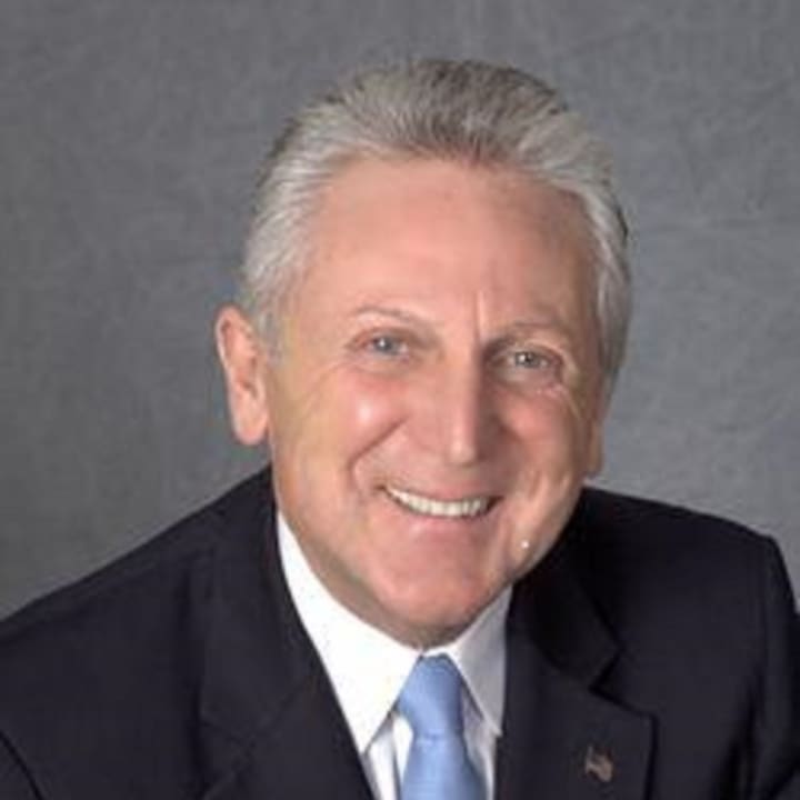 Mayor Harry Rilling is joining with local trade unions to hold a job fair Sept. 14.