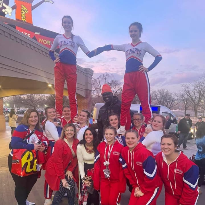 St. Marys Area School District Cheer Team with Shaquille O'Neal at Hershey's Chocolate World.&nbsp;