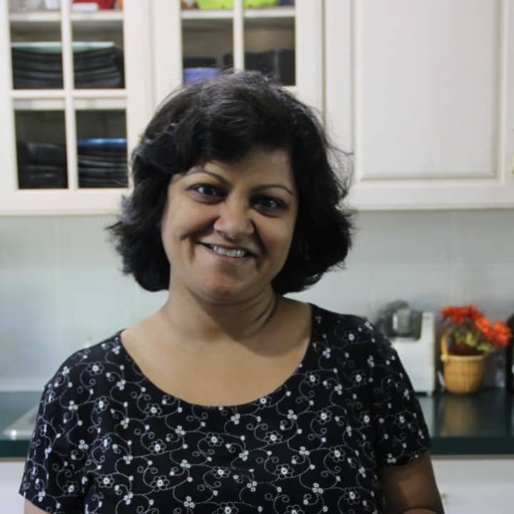 Valahlla resident Rinku Bhattacharya blogs at Spice Chronicles.