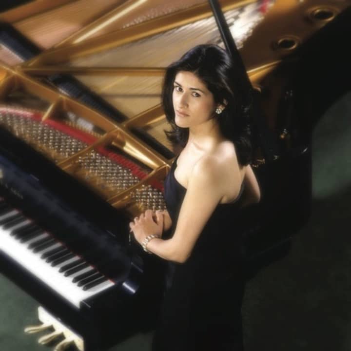Pianist Priya Mayadas will perform June 5 at the Fort Lee Library.