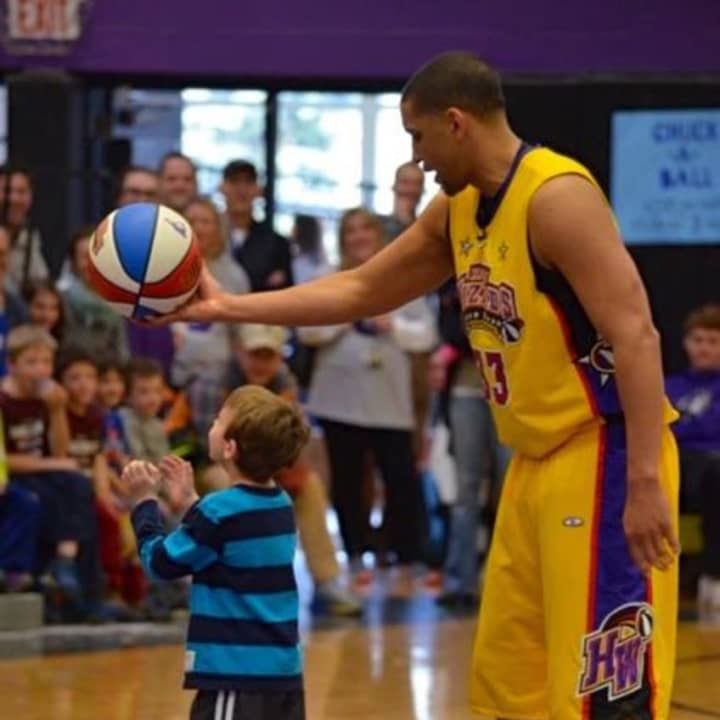 The Harlem Wizards, at a John Jay Sports Boosters fundraiser, will play in Somers May 20.