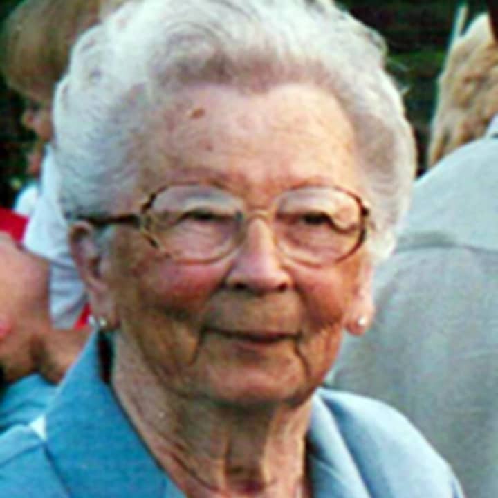 Lottie B. Gusciora Cwalinski