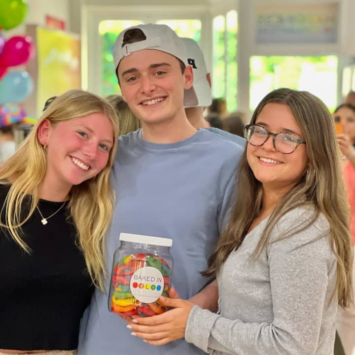 Noah Schnapp stopped by Larchmont&#x27;s Baked In Color.