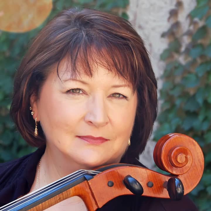 Internationally recognized cellist, Pamela Devenport.