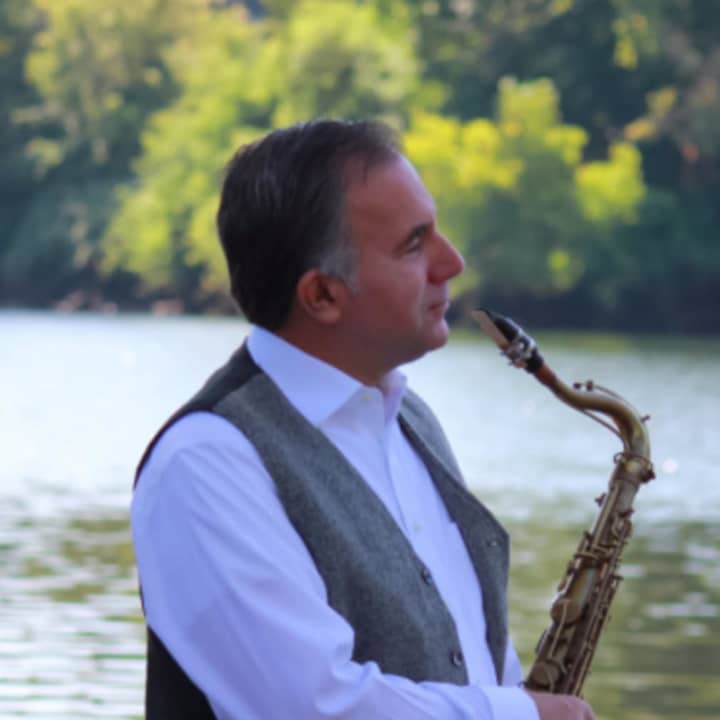 Chris Coulter and the Blue River Jazz Band will perform on Friday, Dec. 4, at 8 p.m. in the sanctuary of the Unitarian Universalist Congregation, 20 Forest St.