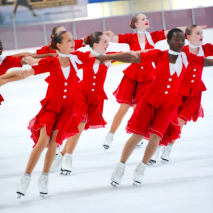 The Skyliners Synchronized Skating Team successfully kicked off its 15th year. 