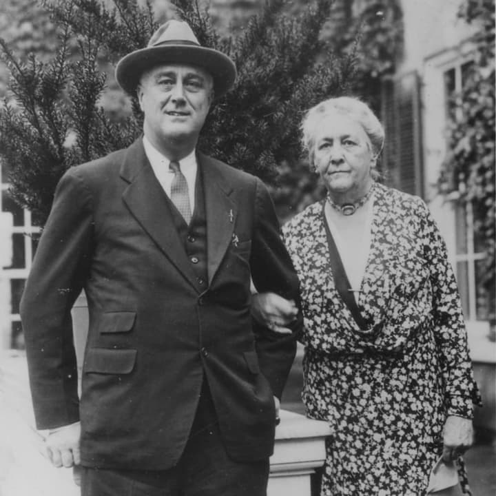 President Franklin D. Roosevelt with his mother, Sara Delano Roosevelt, in 1933 at the family estate in Hyde Park.