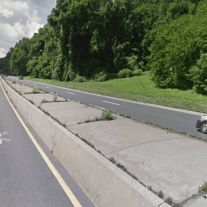 The fatal crash occurred on the Saw Mill Parkway near McLean Avenue in Yonkers early Monday morning.