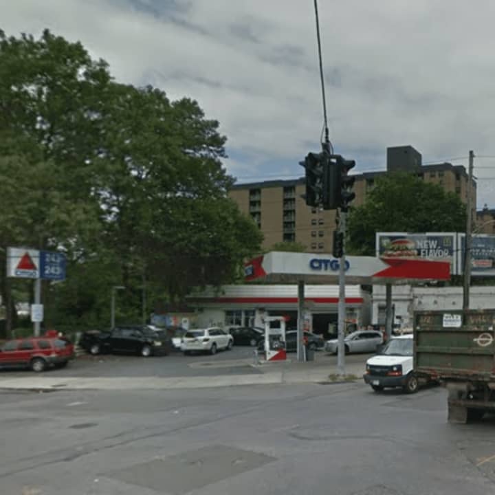 The Citgo Station on Ashburton Avenue in Yonkers was the site of a carjacking early Sunday.